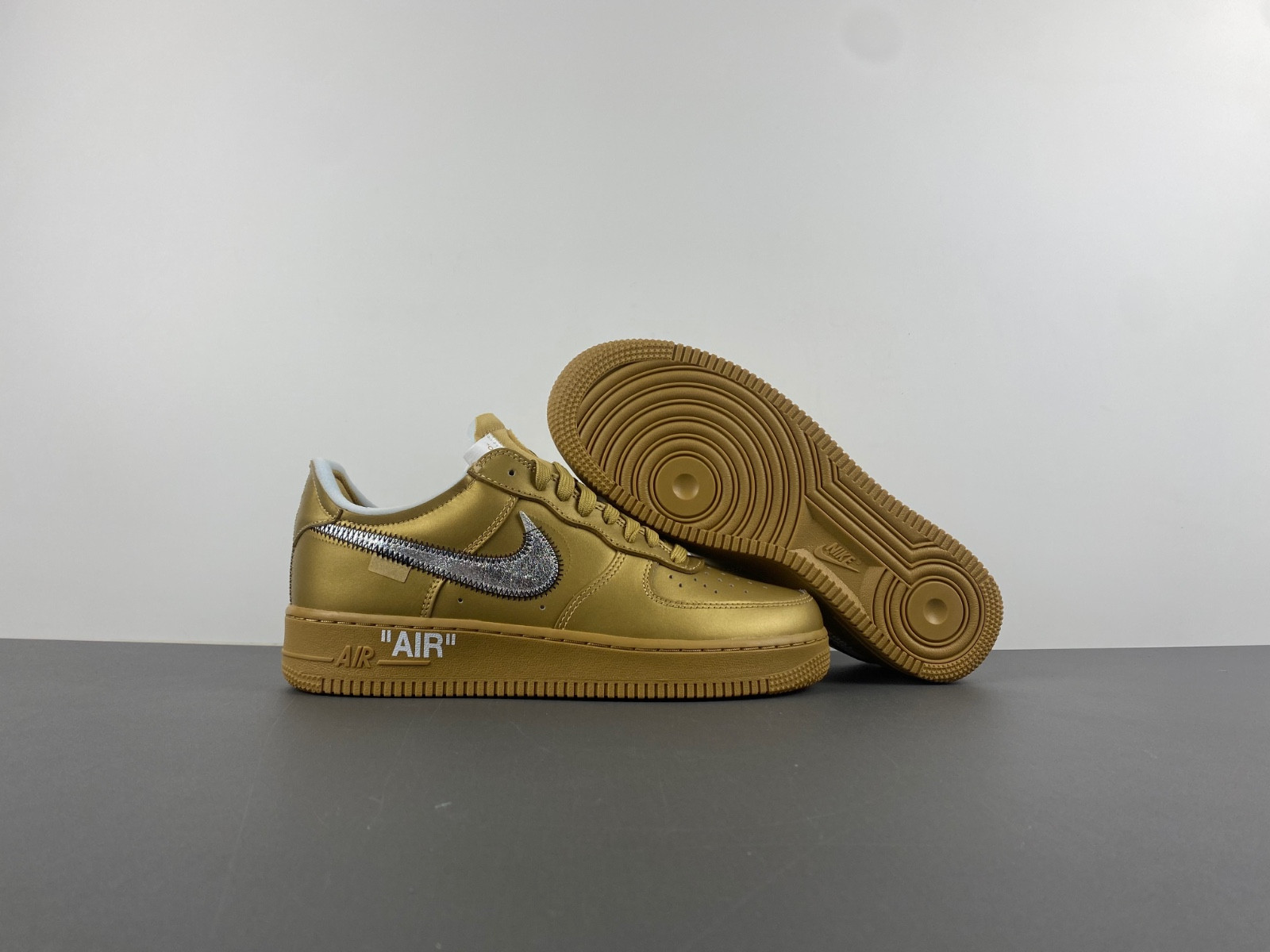 off-white x nike air force 1 gold ao4297-800
