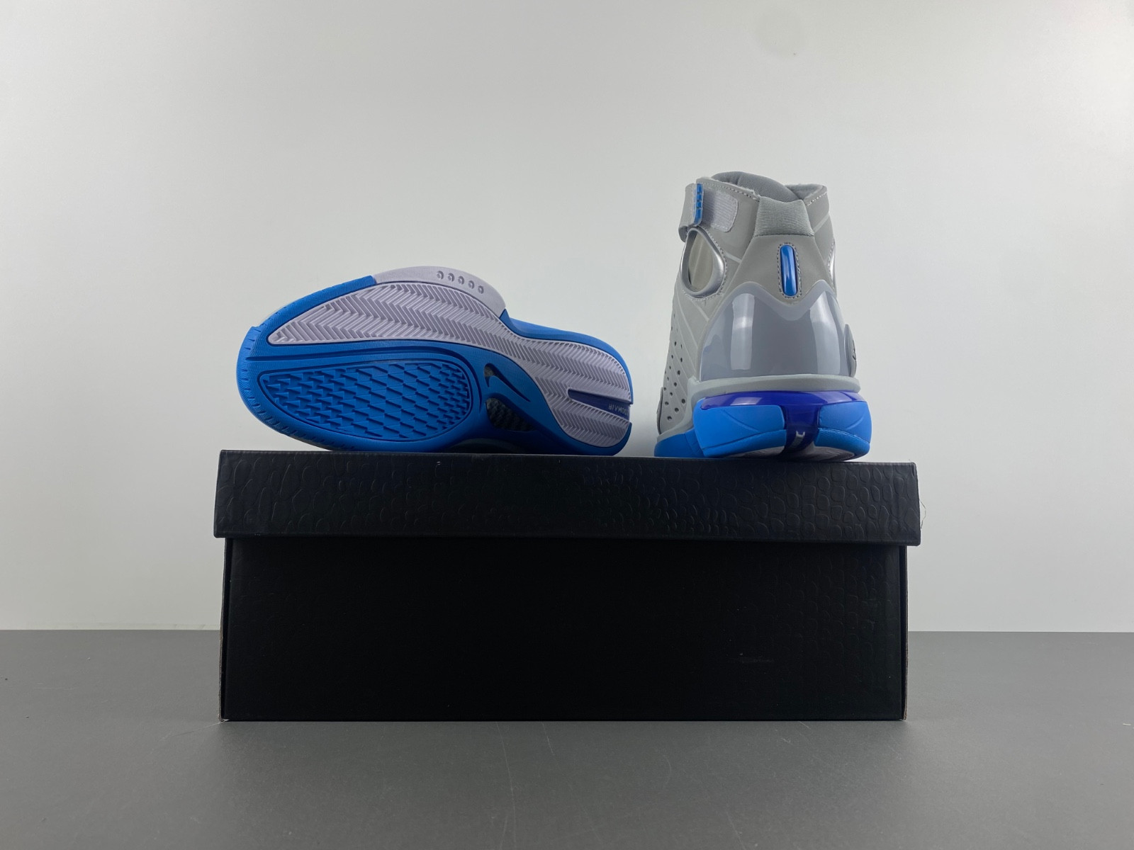 nike air zoom huarache 2k4 wolf grey uni blue men