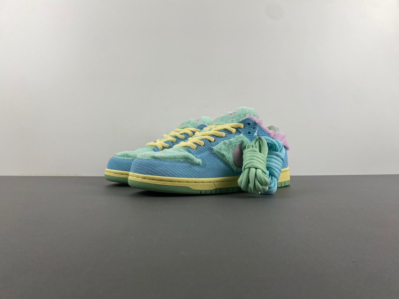 nike sb dunk low verdy