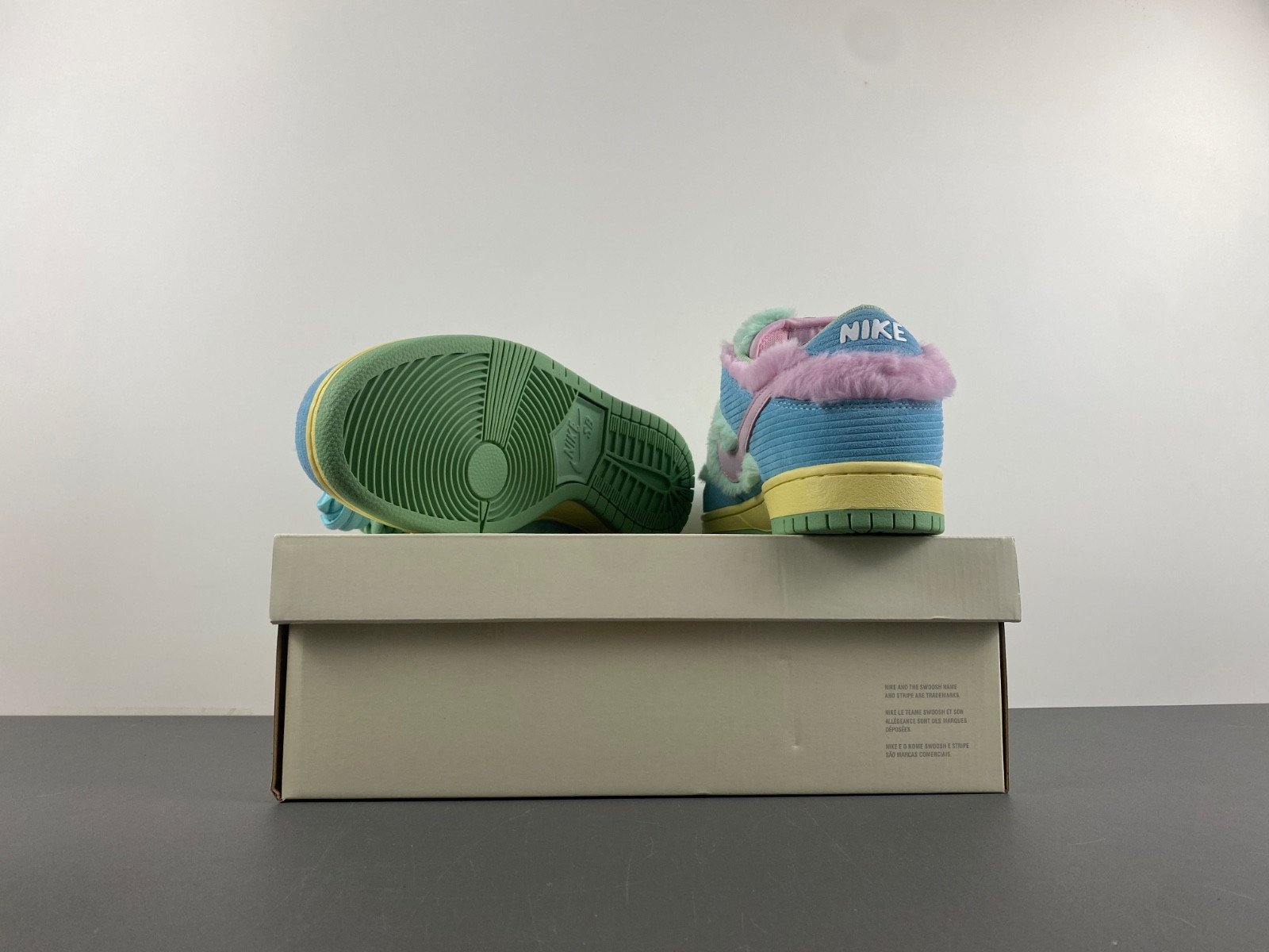 nike sb dunk low verdy