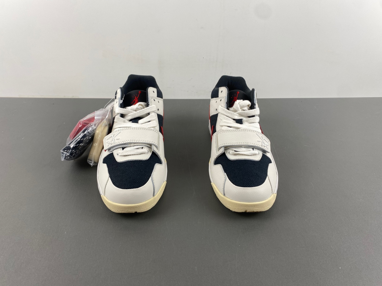 travis scott jordan jumpman jack fz8117-101