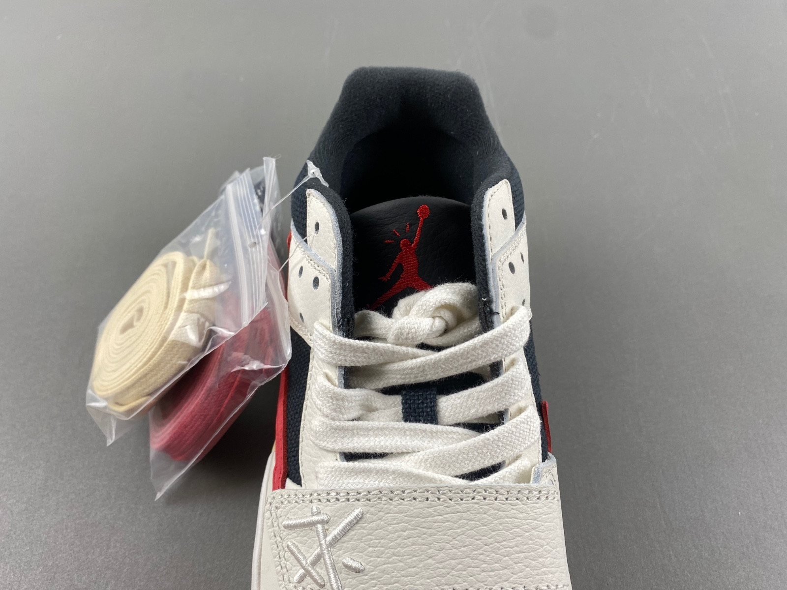 travis scott jordan jumpman jack fz8117-101