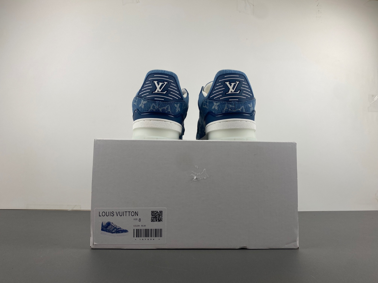 lwe sneaker