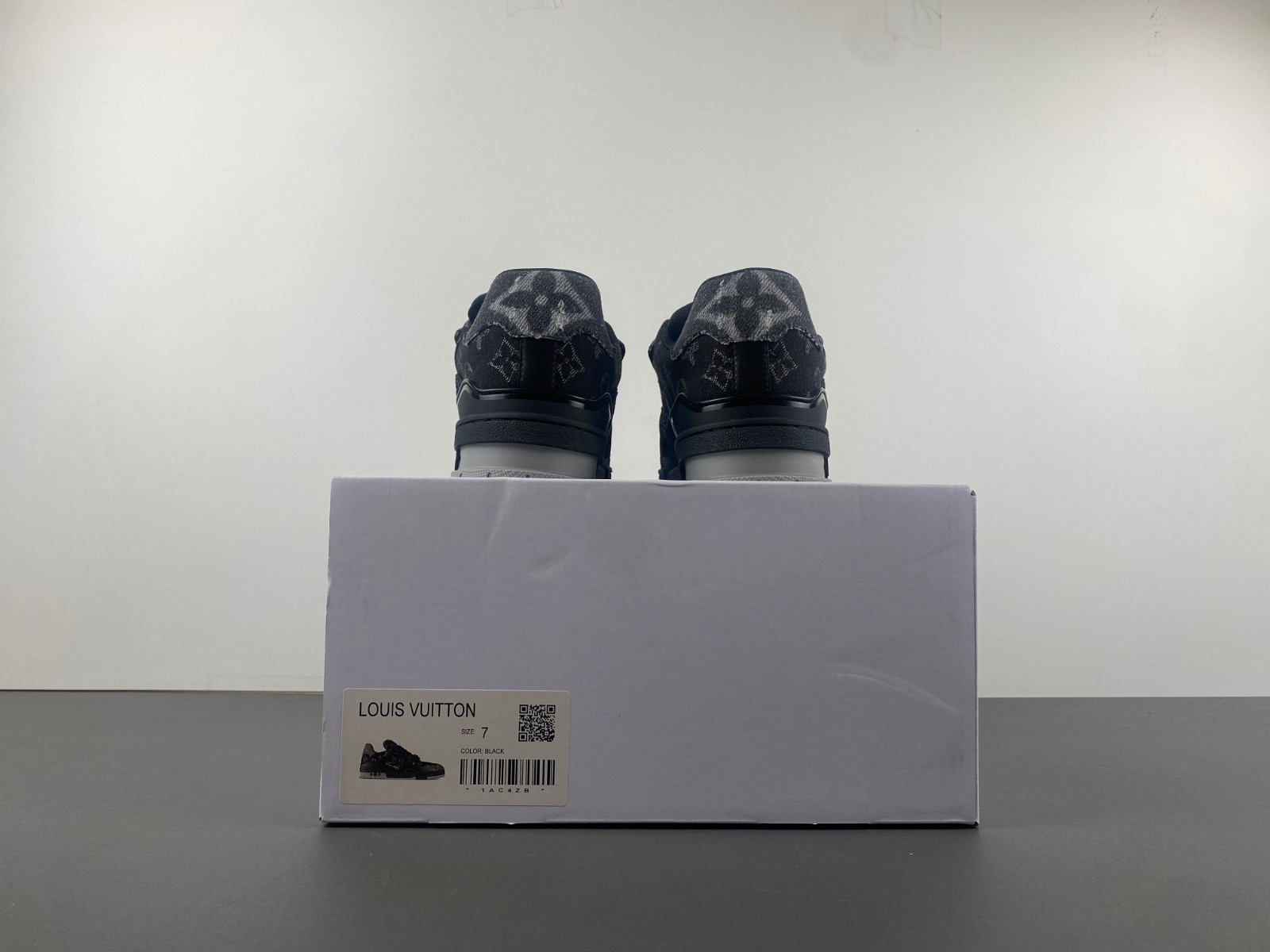 lwe sneaker