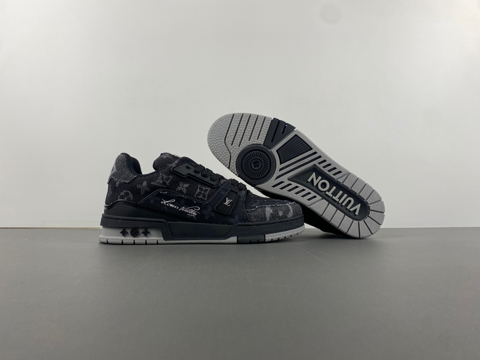 lwe sneaker
