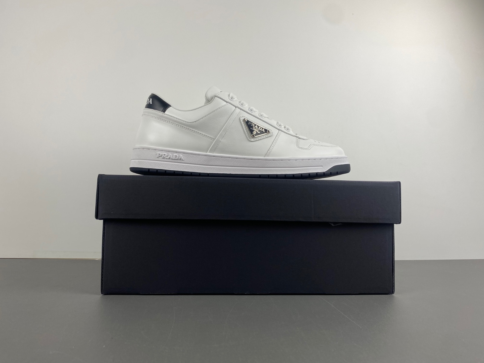 pra sneaker
