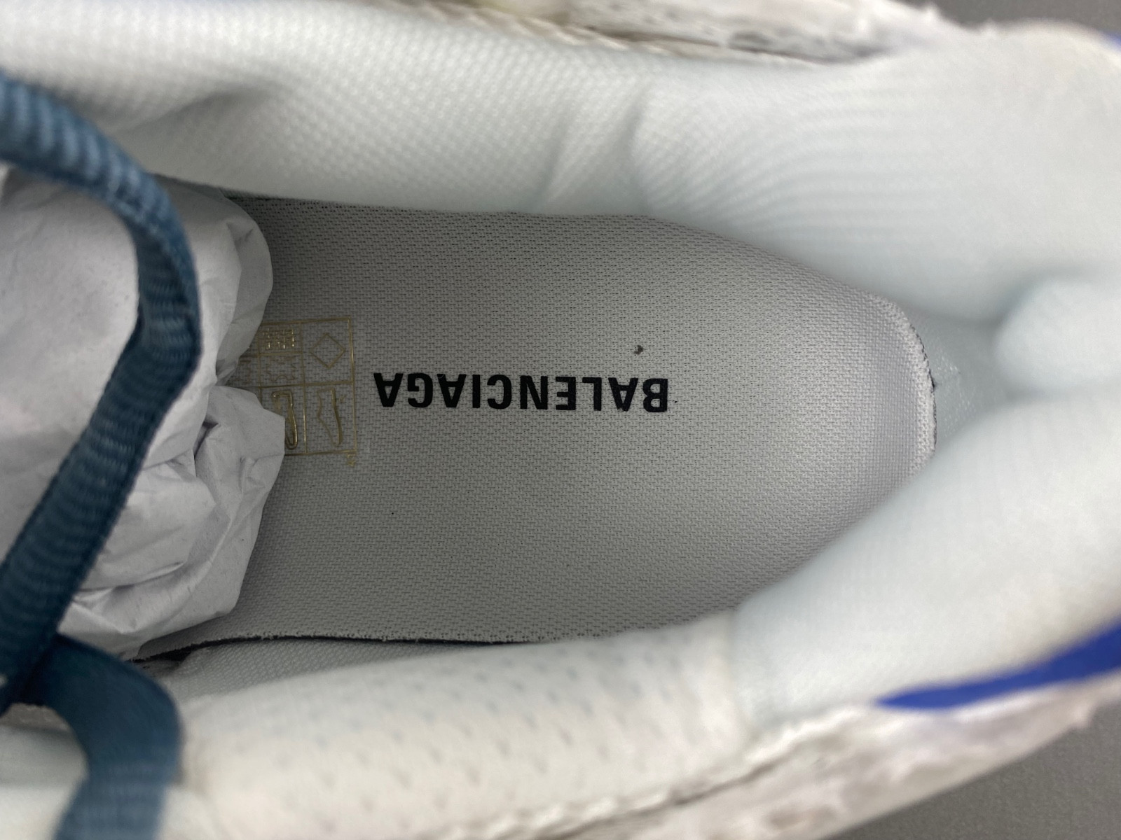 Ba*len*cia*ga runner sneaker in white