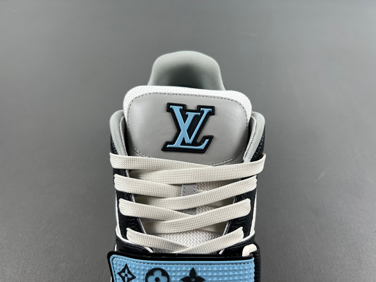 lwe sneaker