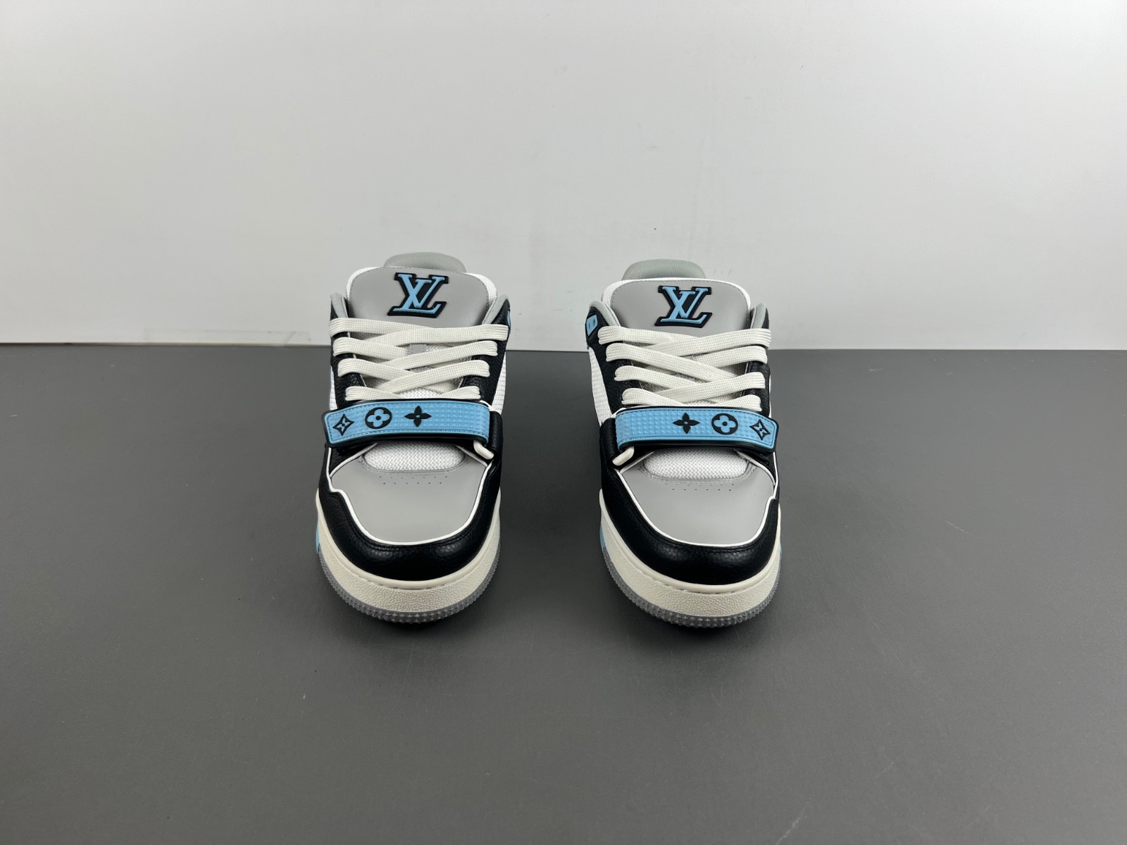 lwe sneaker