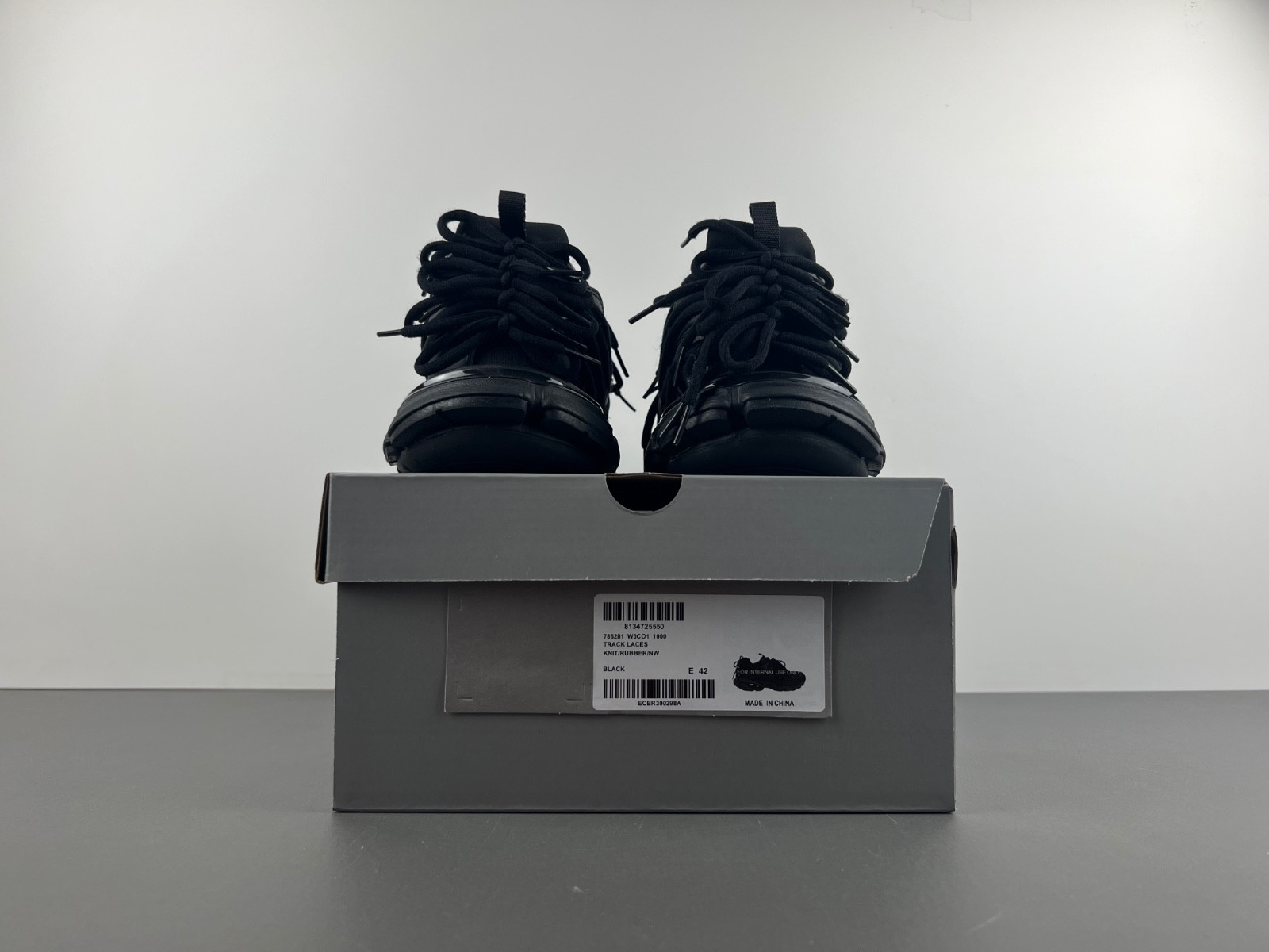 Ba*len*cia*ga black sport shoes