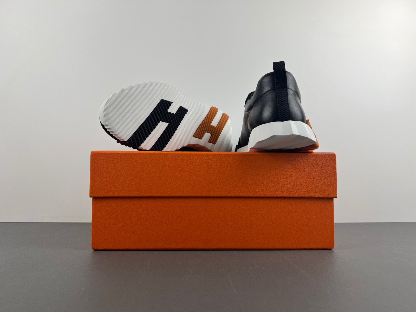 herm shoes