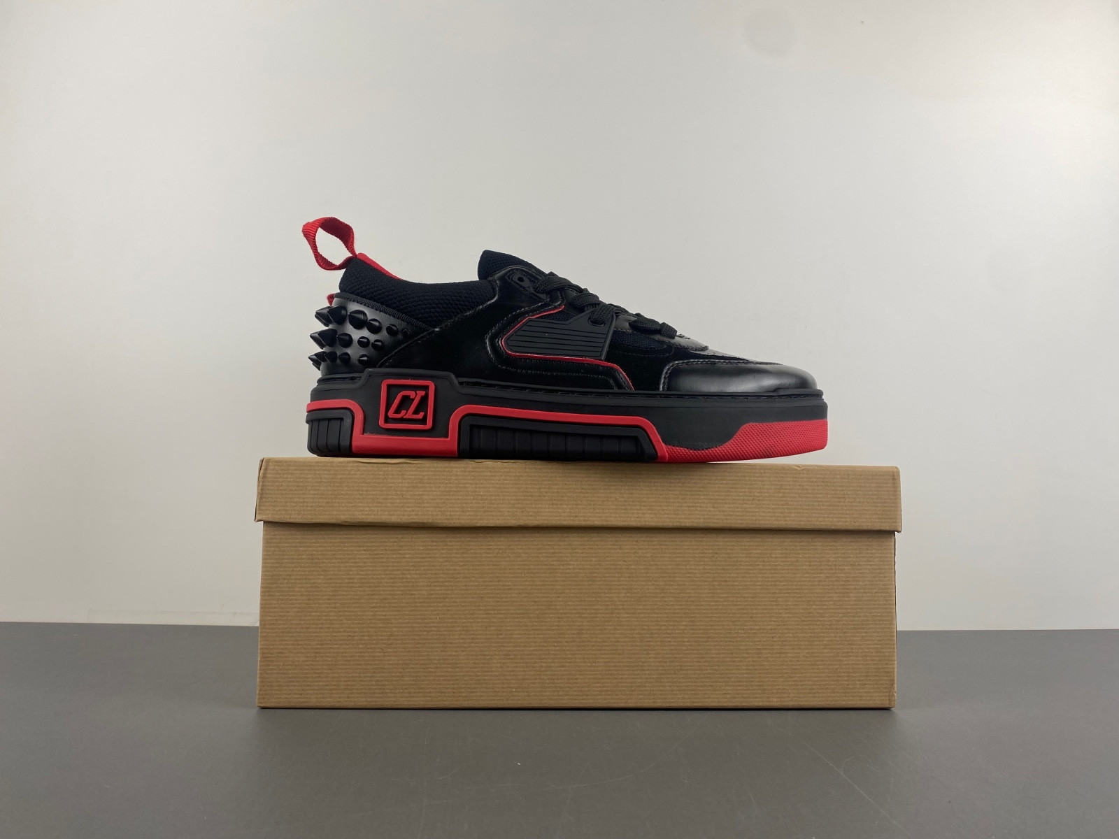 loubouton sneaker