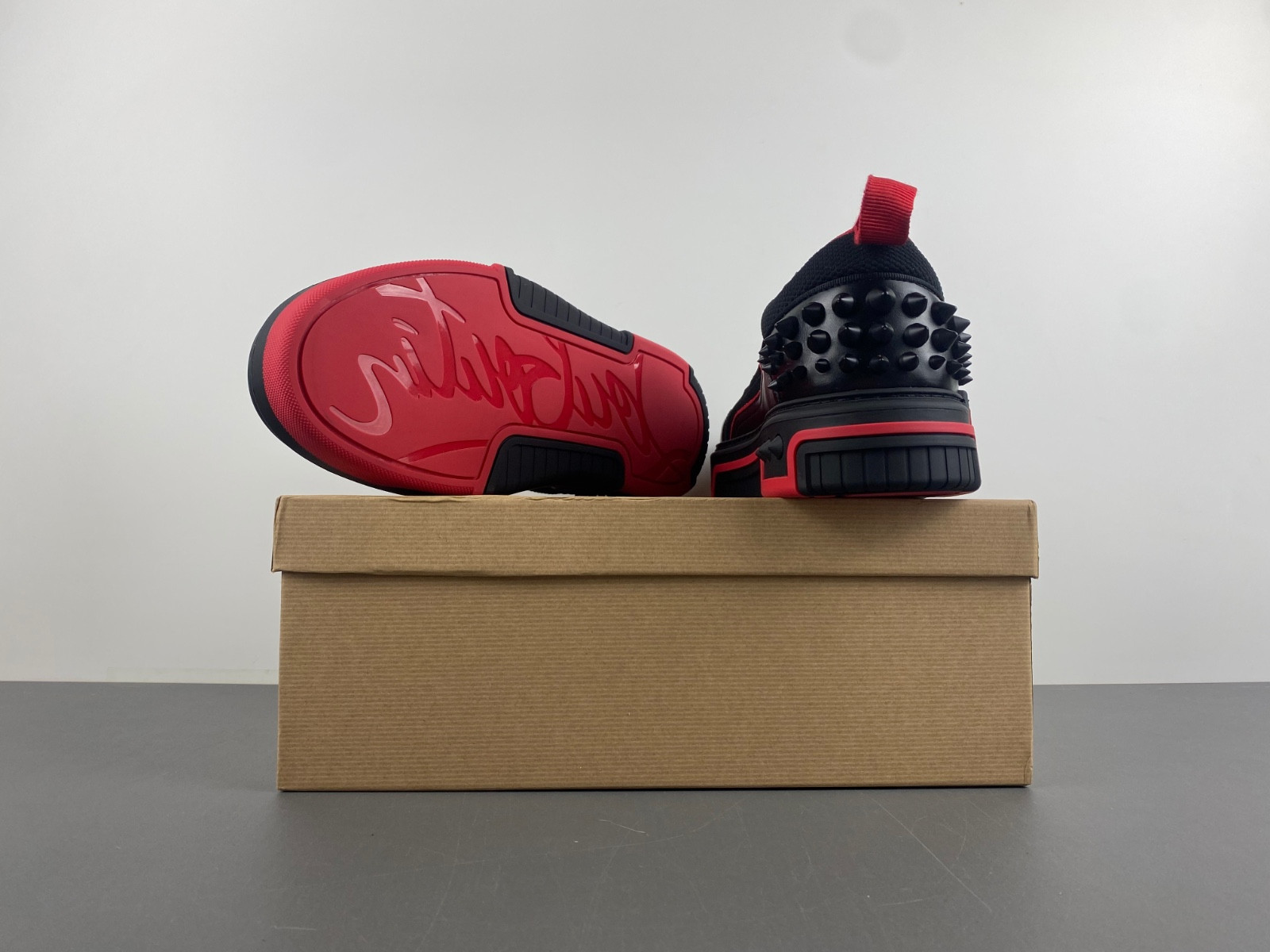 loubouton sneaker