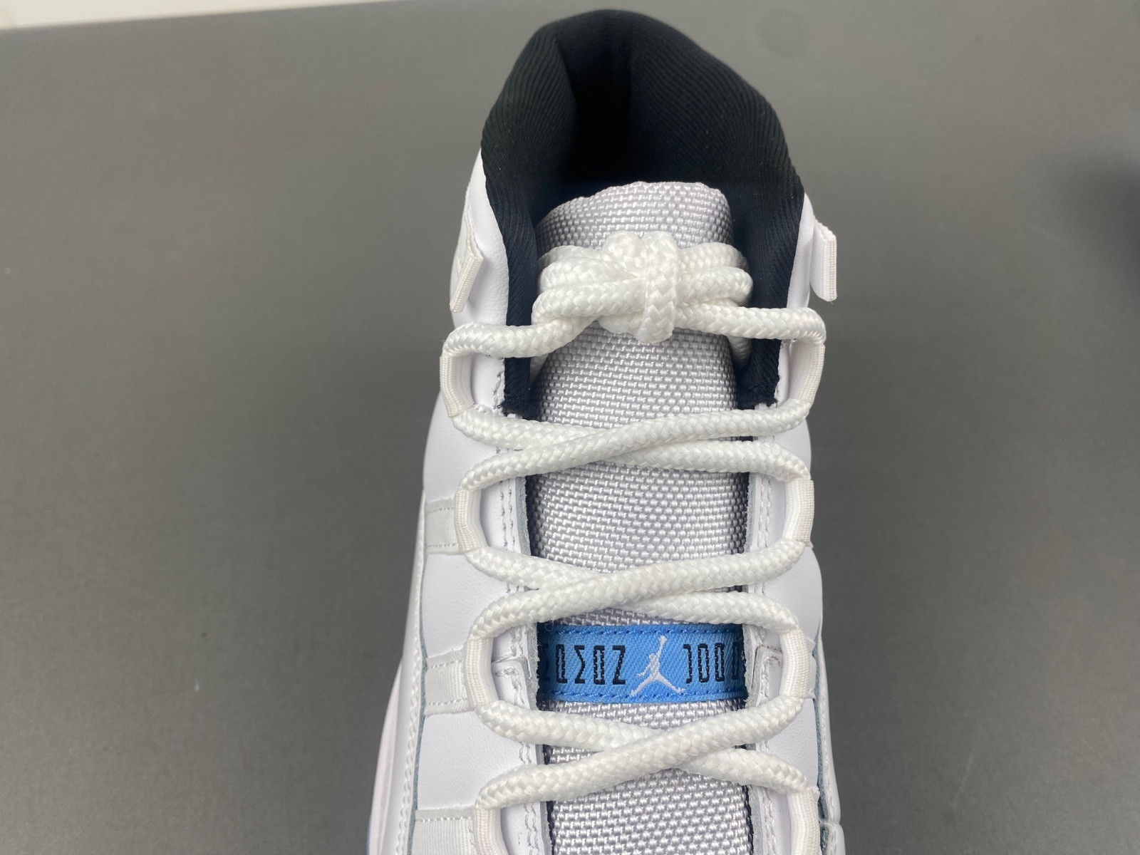 air jordan 11 legend blue (columbia) 2024 ct8012-104
