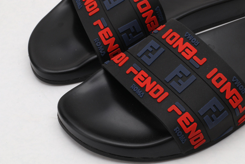 F**di slides all black