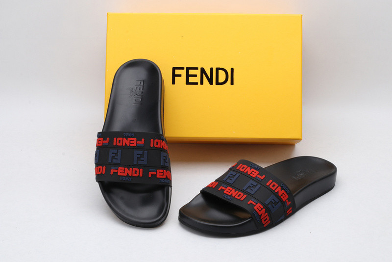 F**di slides all black