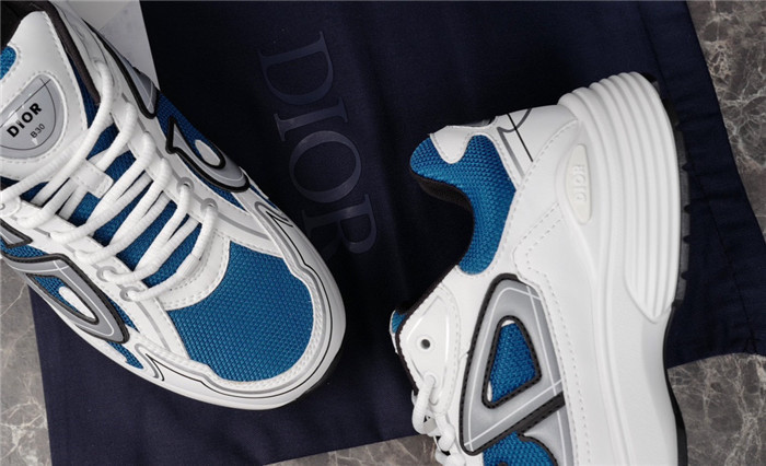 D*or b30 sneaker