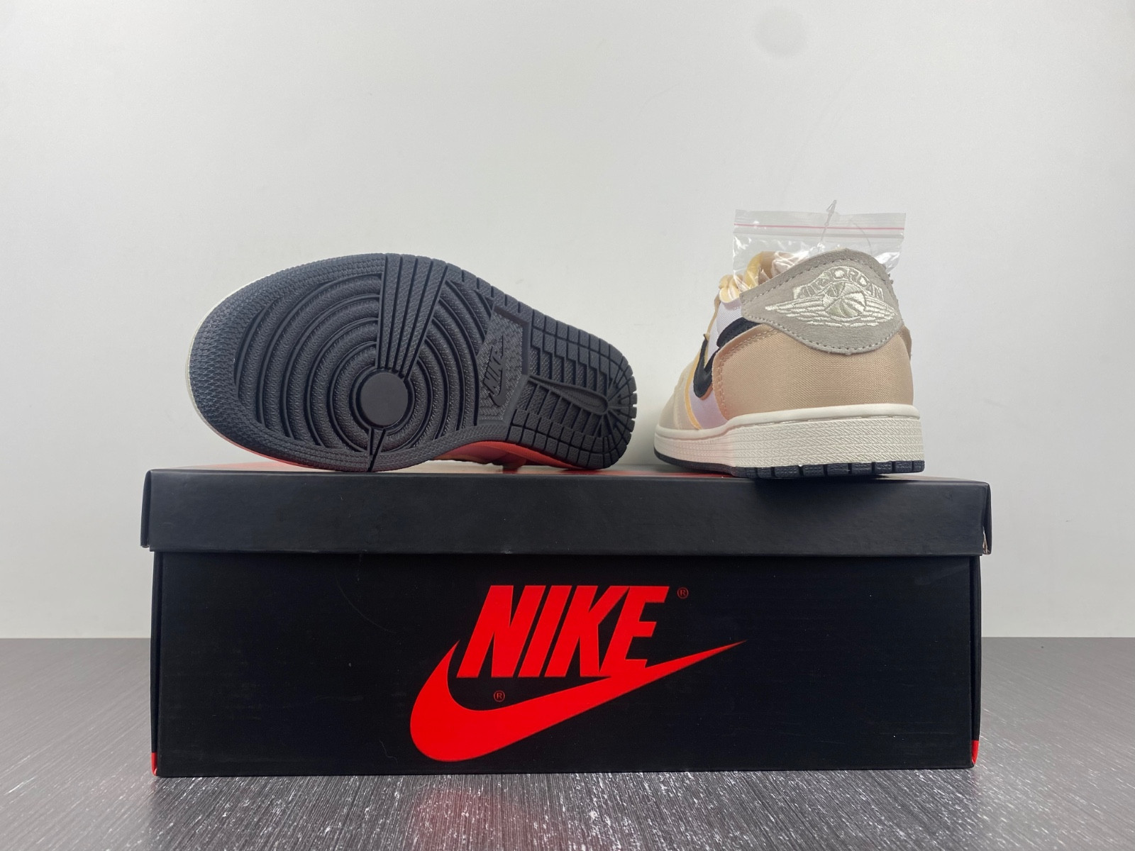 air jordan 1 low og ex "sail" dv0982-100