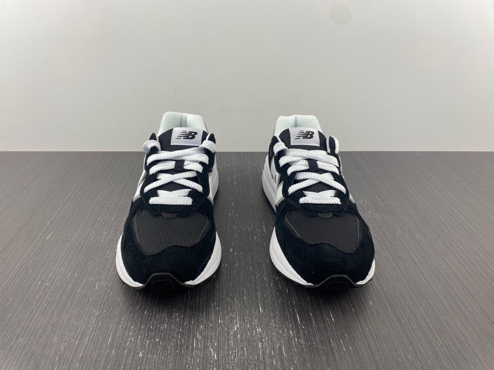 new balance 57/40 team black - m5740cb