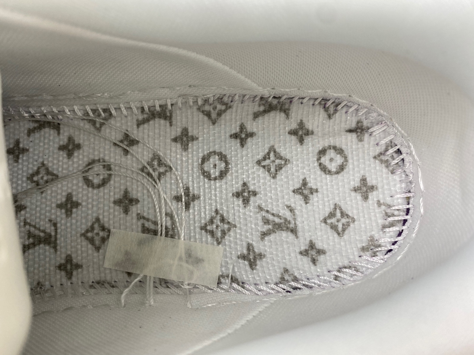 lwe sneaker