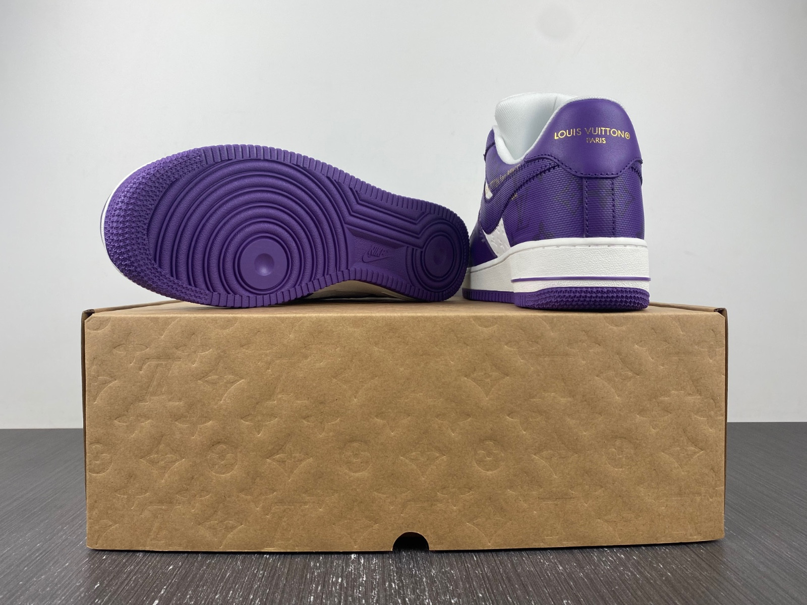 lwe sneaker
