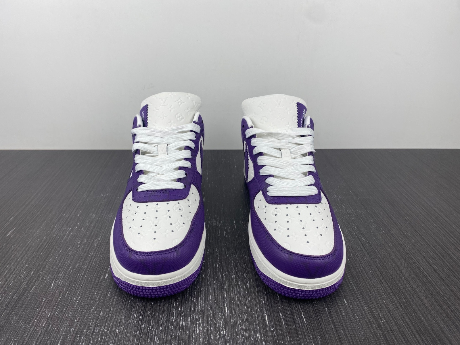 lwe sneaker