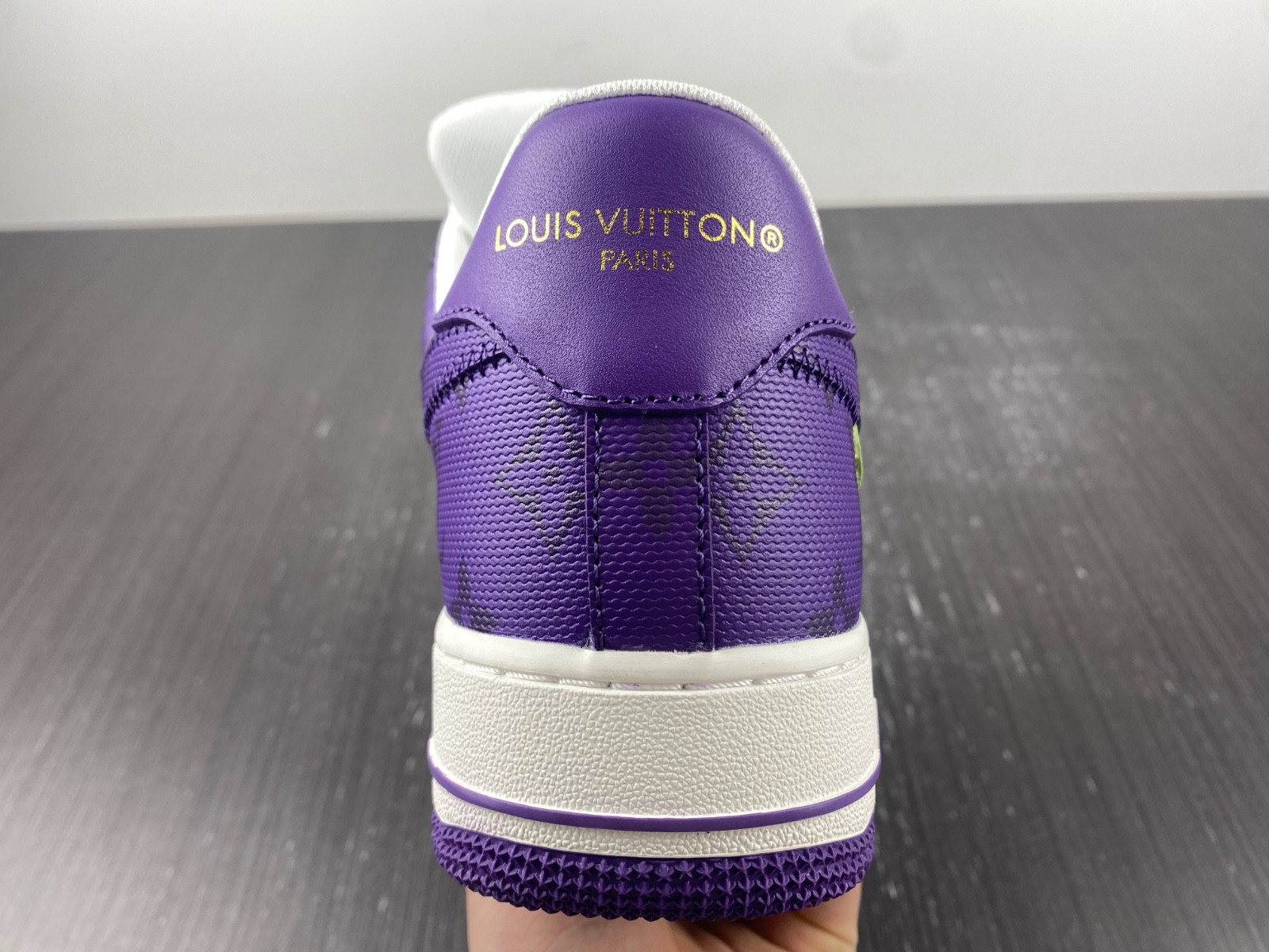 lwe sneaker