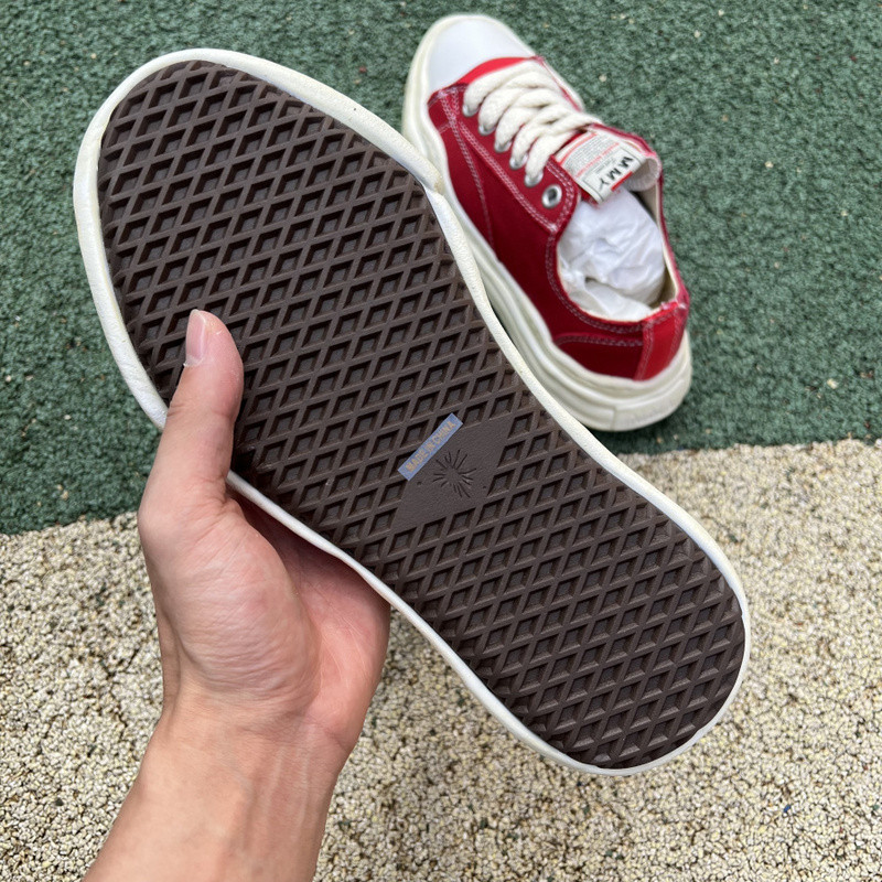 mmy sneaker 0067