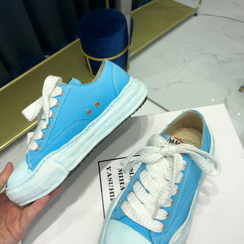mmy sneaker 0066