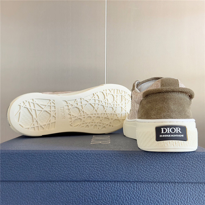 D*or b33 sneaker