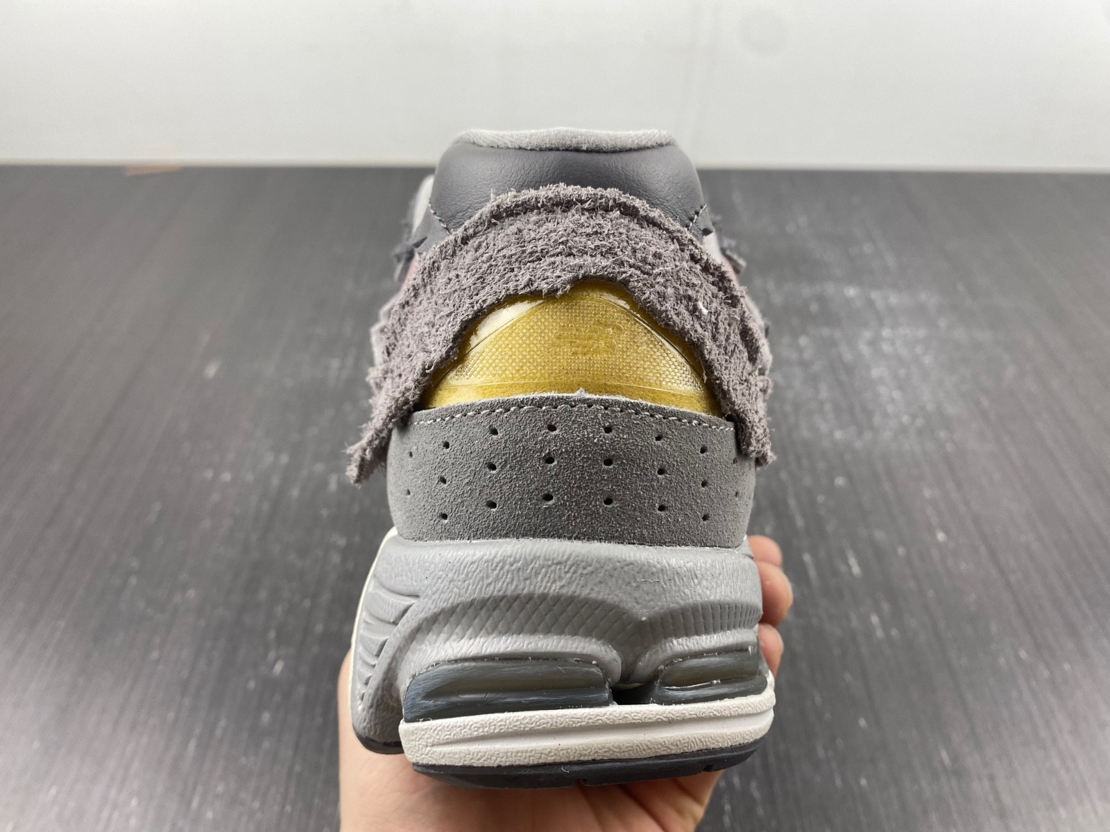 new balance 2002r "protection pack" - m2002rdy