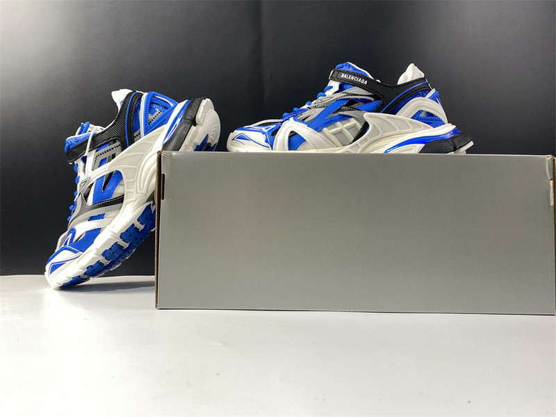 Ba*len*cia*ga trainers track 4.0
