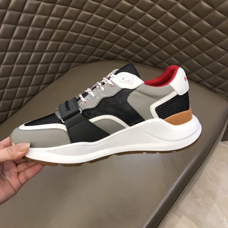 bubery sneakers