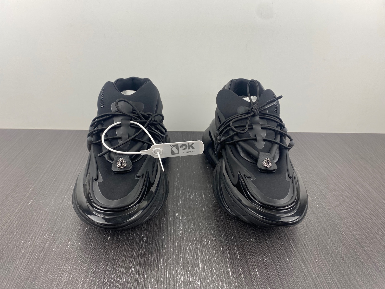 balmain leather unicorn low-top sneakers black men ym1vj309-knsc