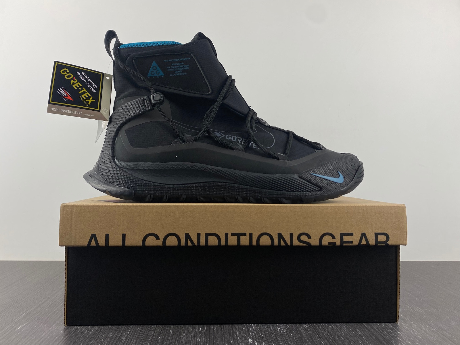 nike acg air terra antarktik gore-tex