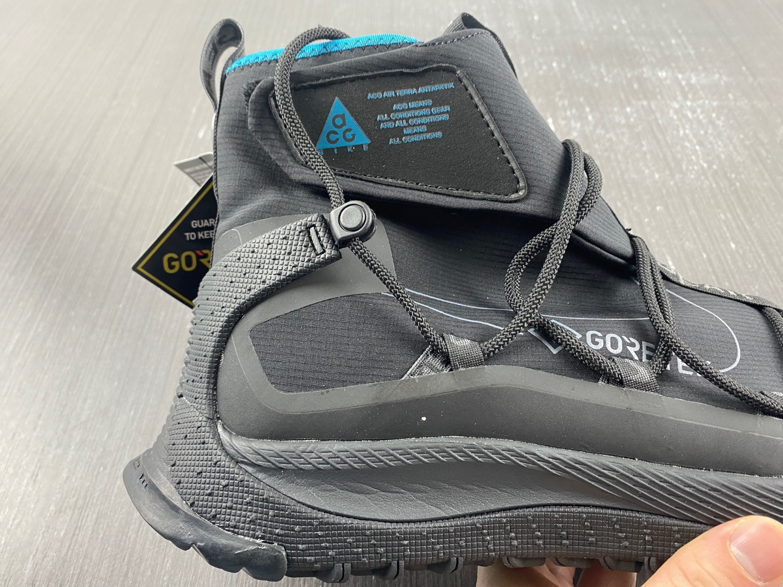 nike acg air terra antarktik gore-tex