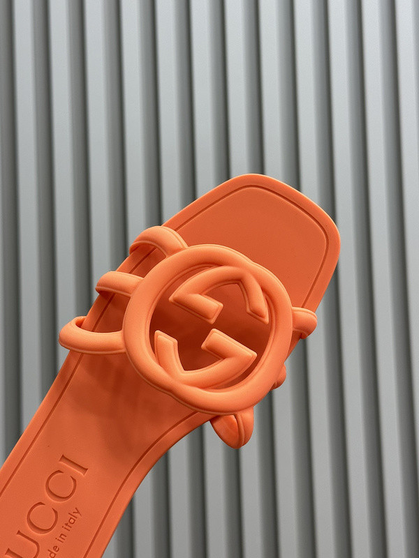 guci slides