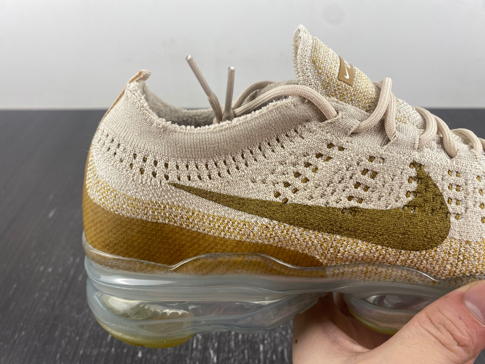 nike air vapormax 2023 flyknit tan dv1678-100