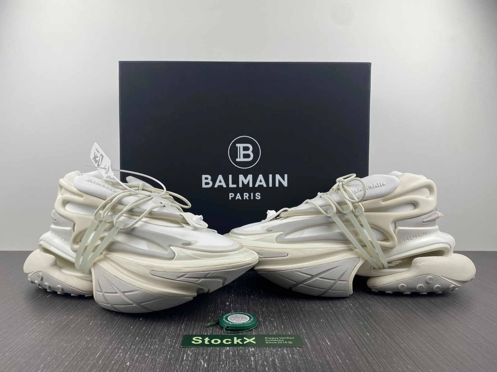 balmain neoprene and leather unicorn low-top sneakers am1vj309