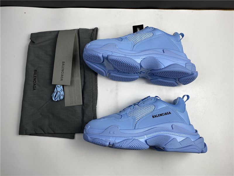 Ba*len*cia*ga triple s