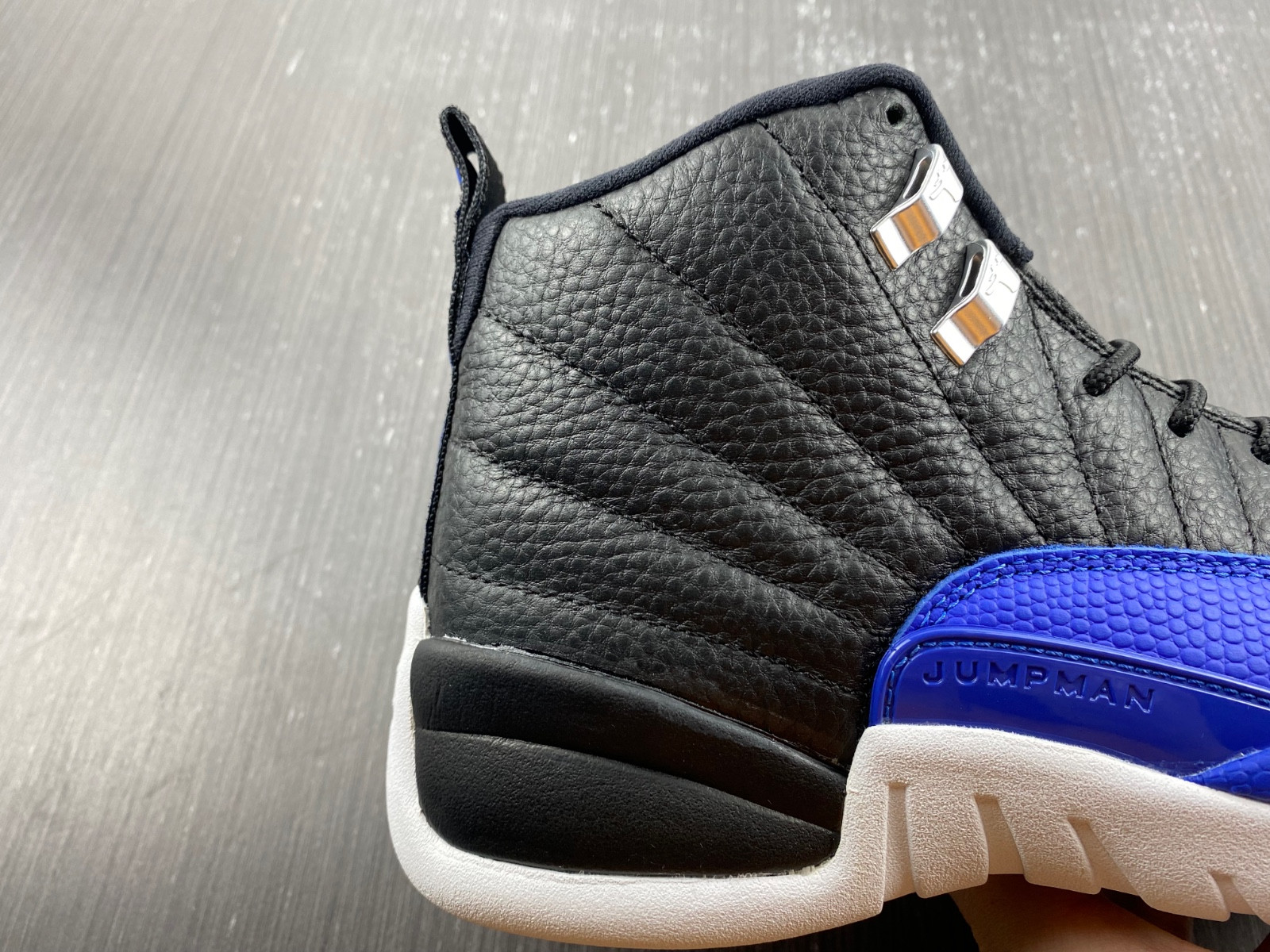 jordan 12 retro hyper royal (w) - ao6068-004