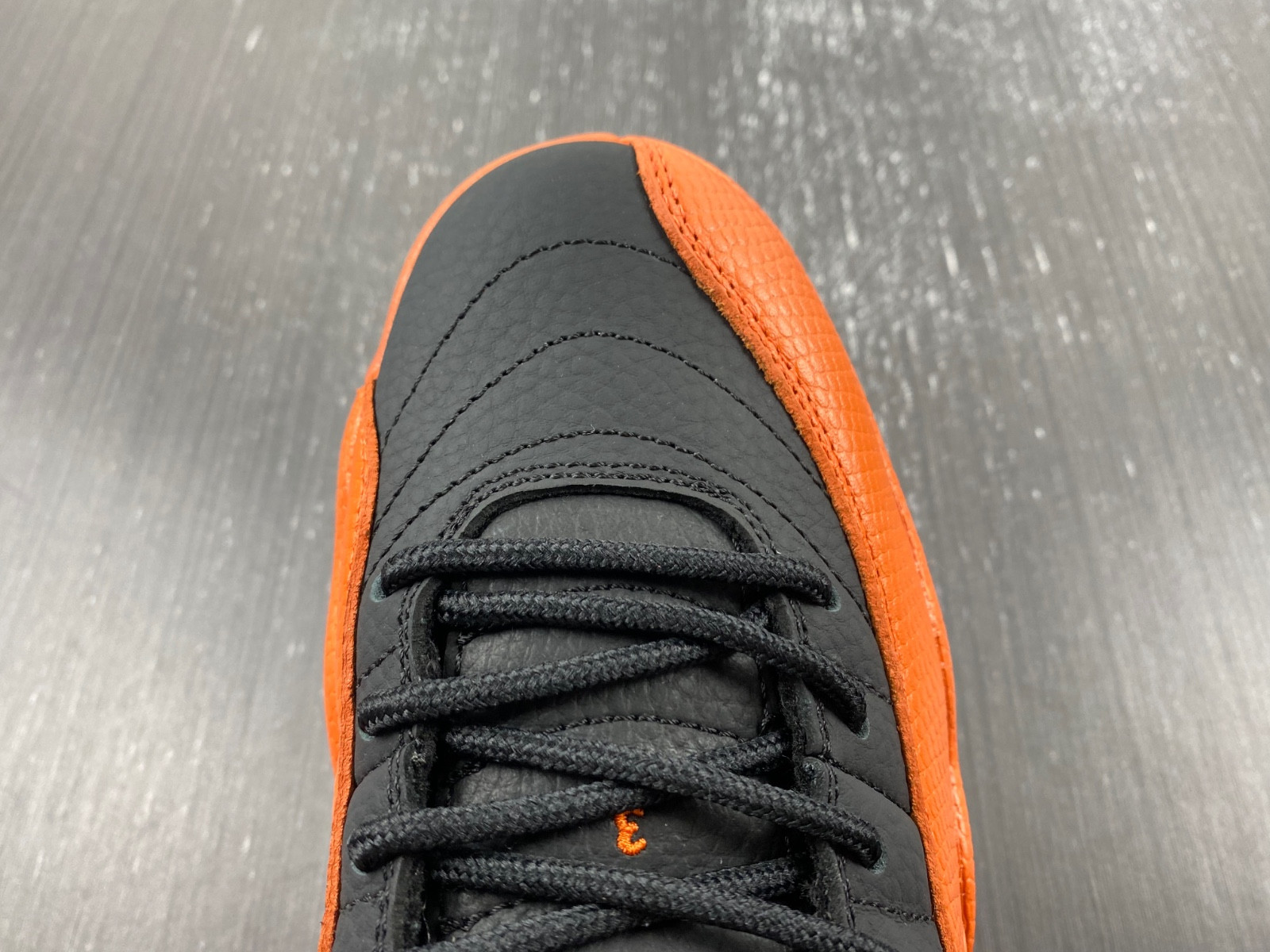 air jordan 12 wmns brilliant orange fd9101-081