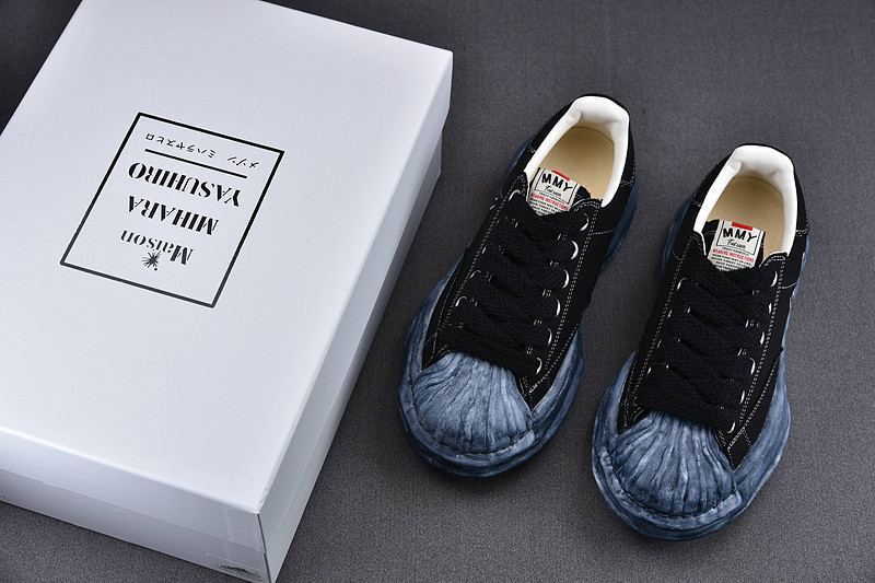 mmy sneaker 0011