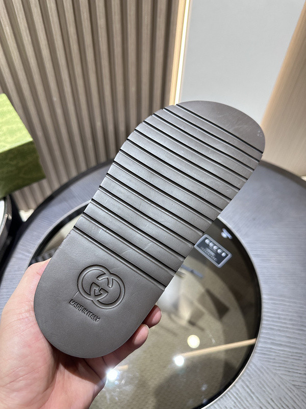guci slides