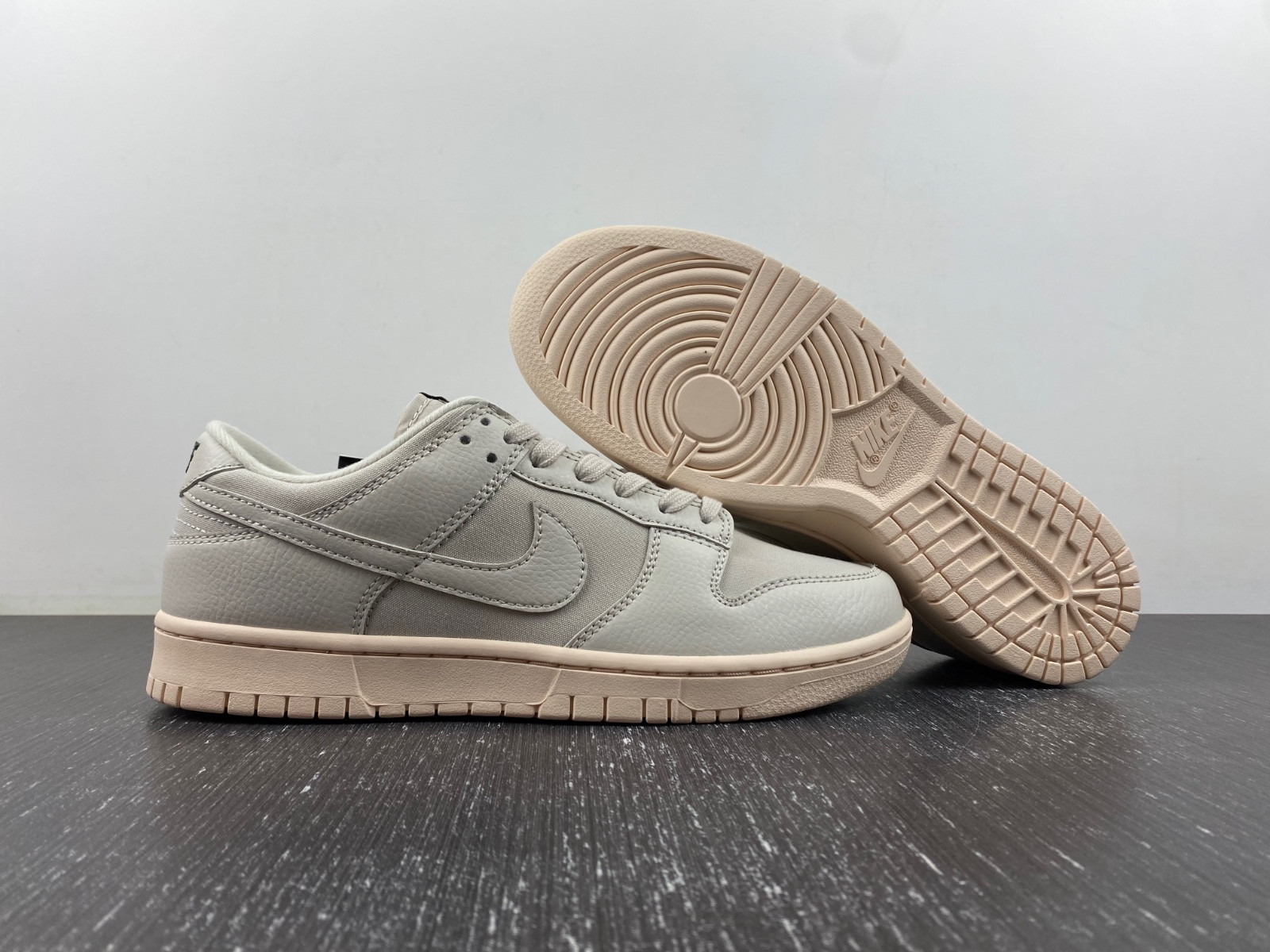 nike dunk low premium light orewood brown men