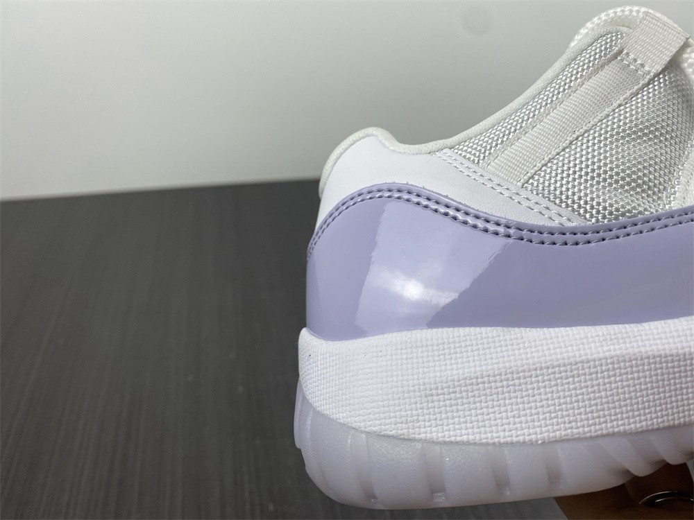 air jordan 11 low “pure violet” ah7860-101