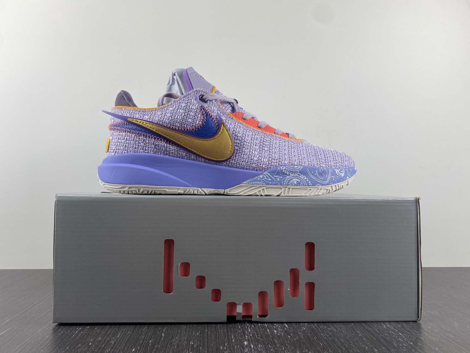 nike lebron 20 ep
