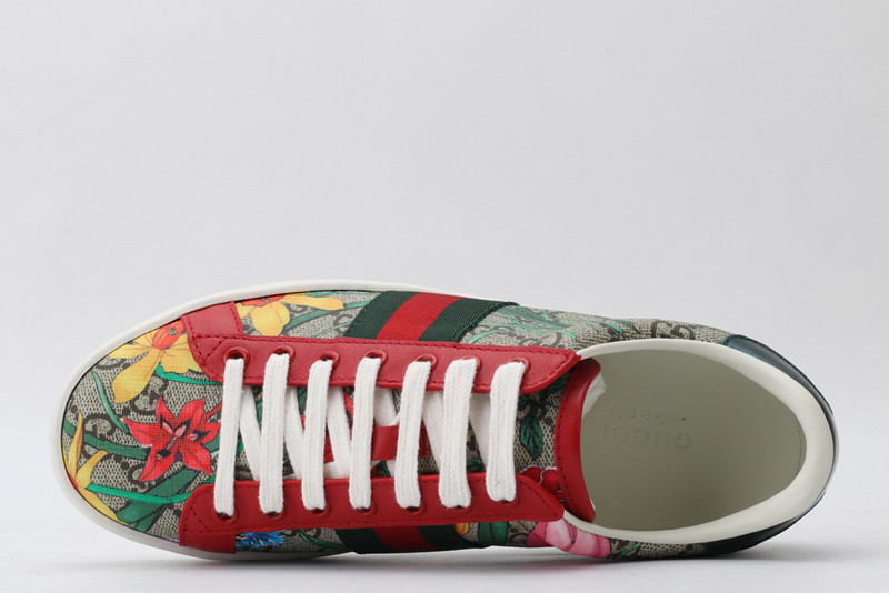 G*u*i sneaker
