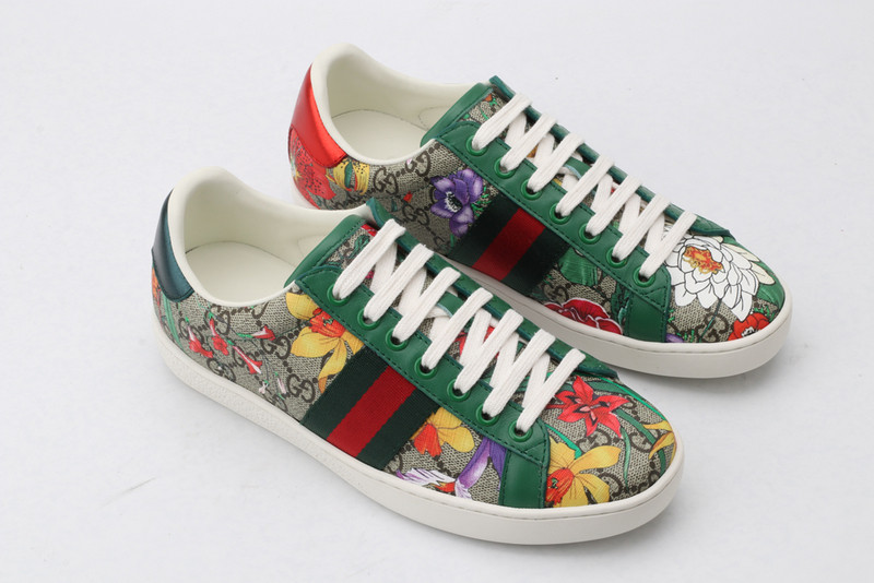 G*u*i sneaker