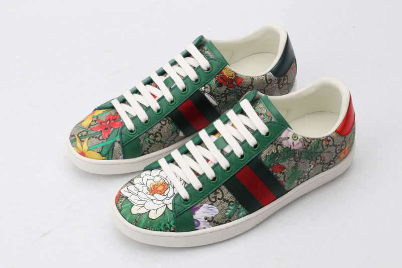 G*u*i sneaker